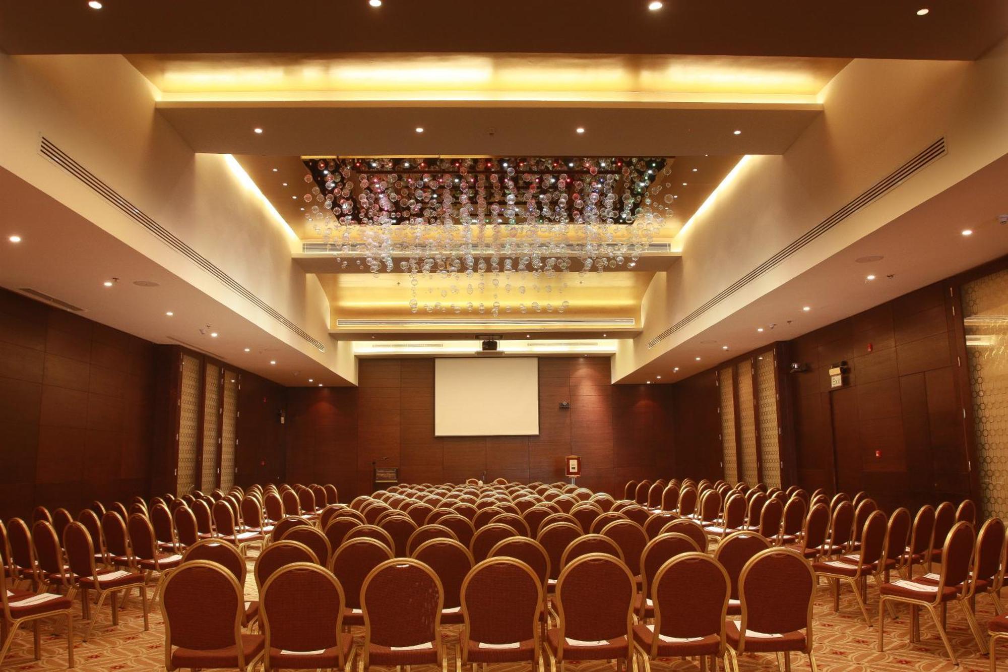Regency Palace Amman Exteriör bild The Grand Ballroom