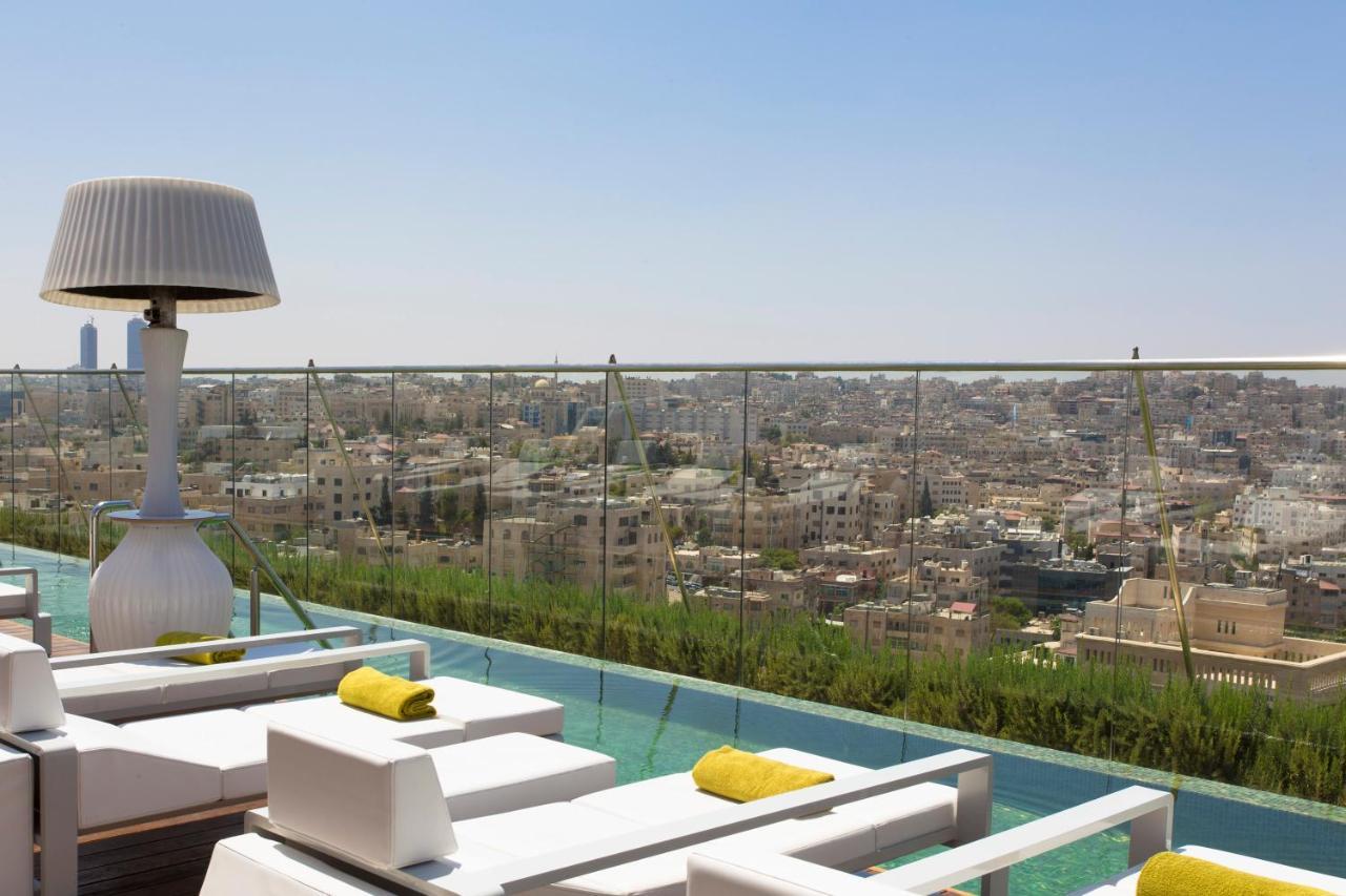 Regency Palace Amman Exteriör bild View from the rooftop pool